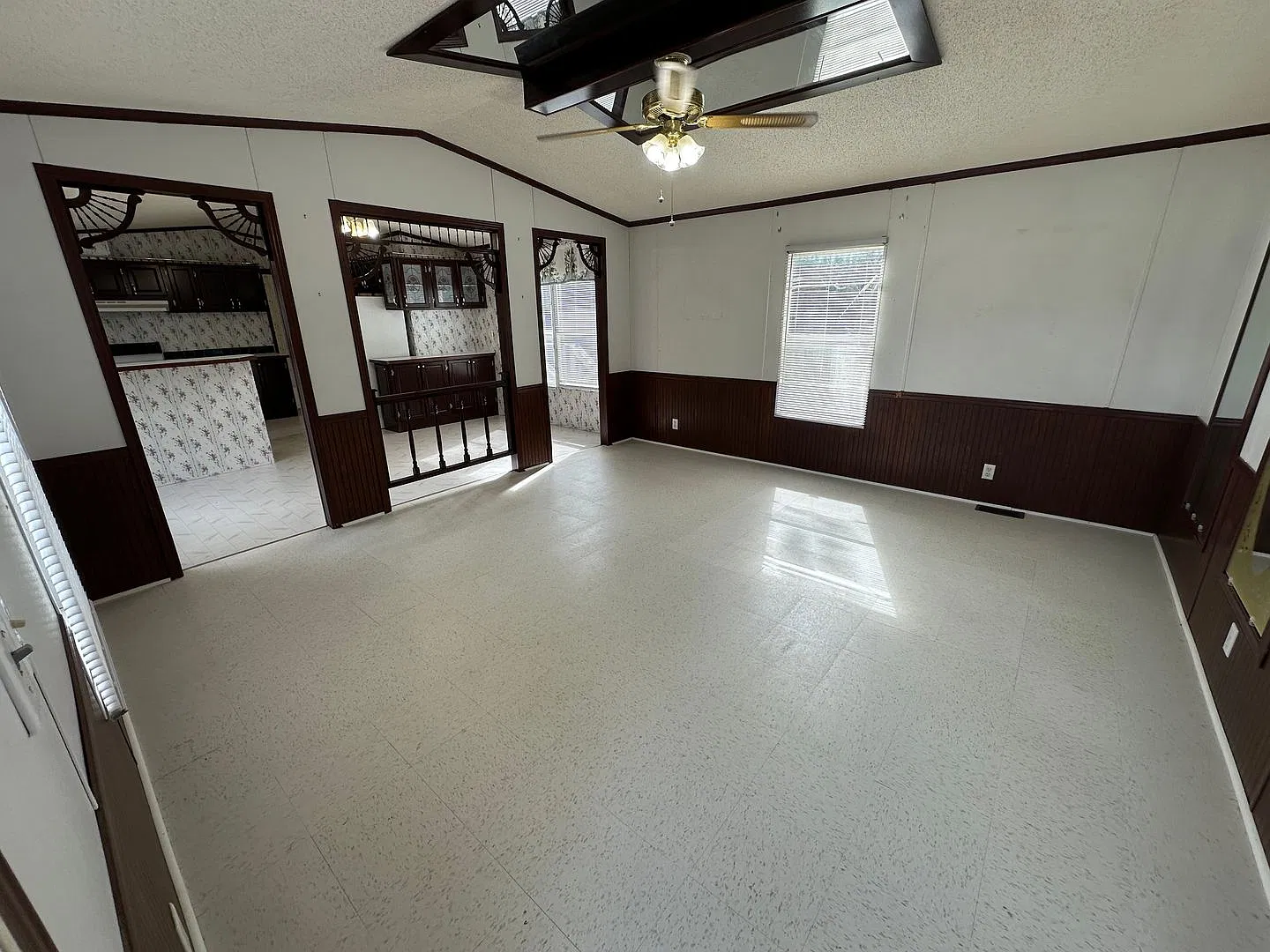 18314 CR 4184 — Photo 2