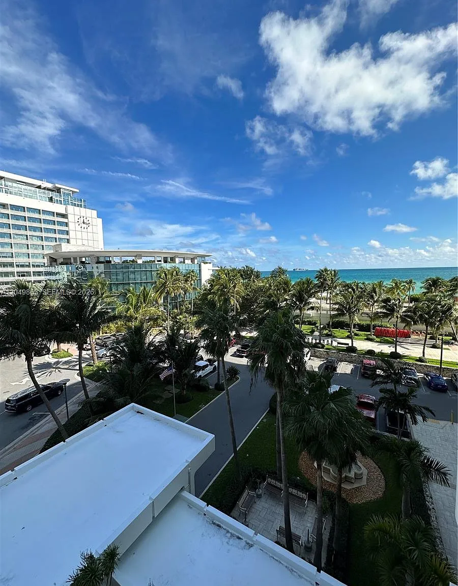 Triton Tower Condo — Photo 1