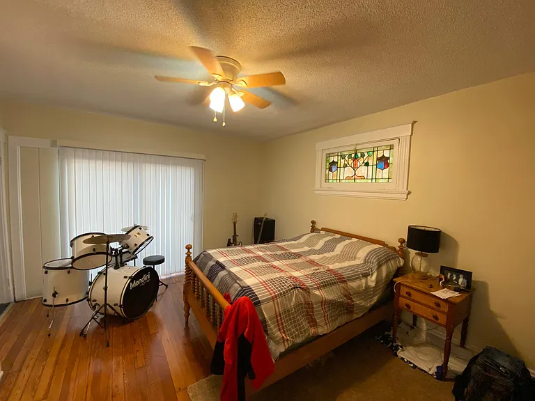 407 Warner St — Photo 13