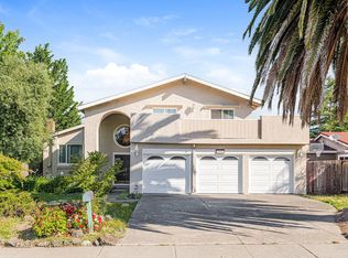 4987 Fern Pl, Rohnert Park, CA 94928