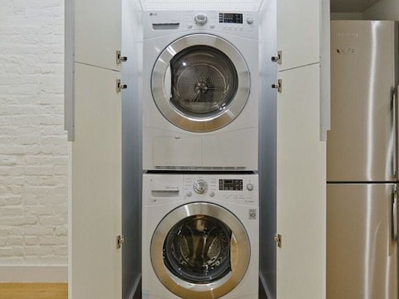 2nd image of 81 Orchard St #22SW