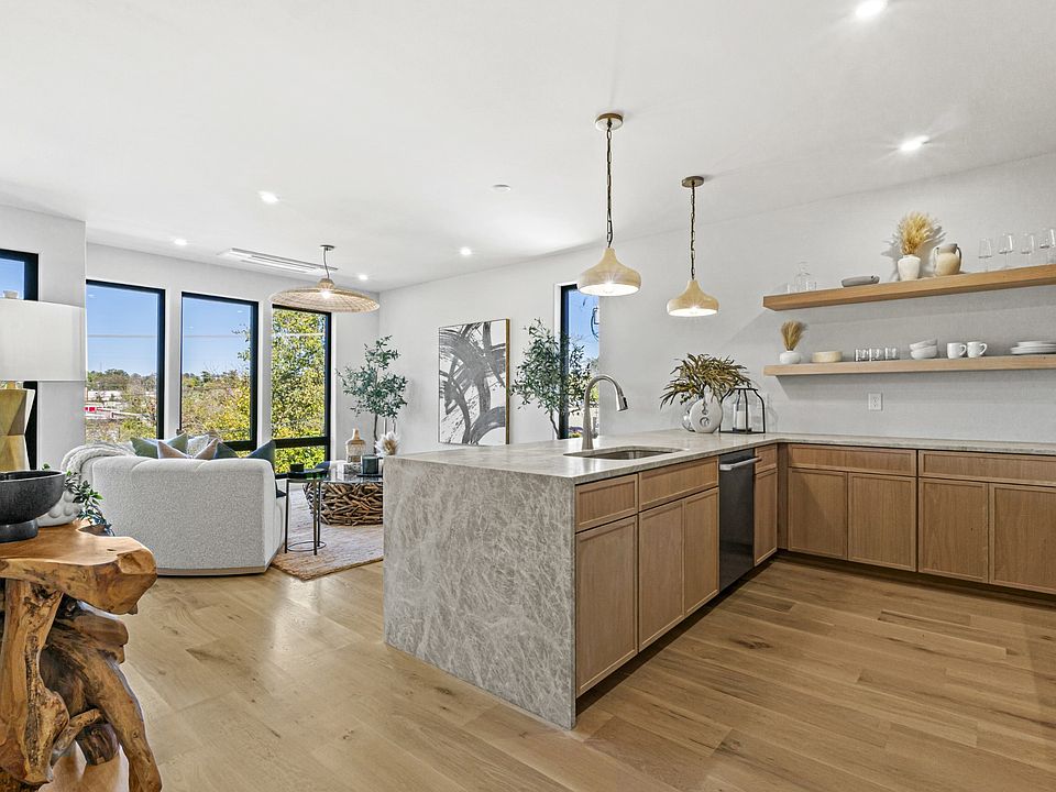 1st image of 106 Grizzard Ave #8