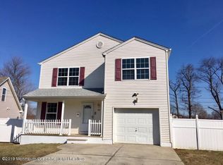 42 Bayview St, Cliffwood, NJ 07721