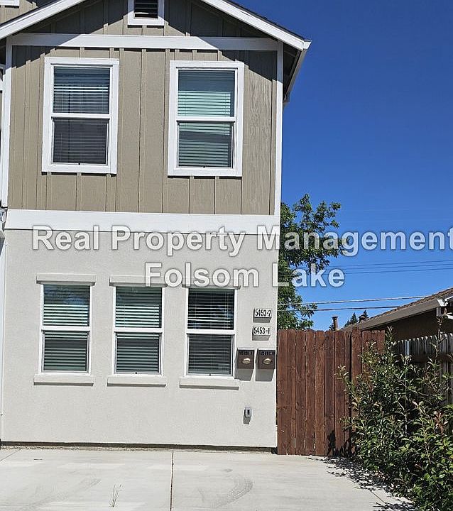 1st image of 5453-2 Bradford Dr