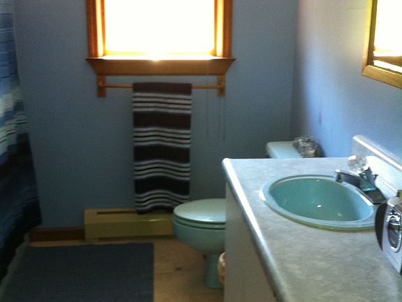 2nd floor full bath