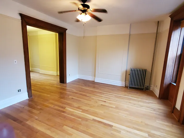 449 3rd St #3R — Photo 8