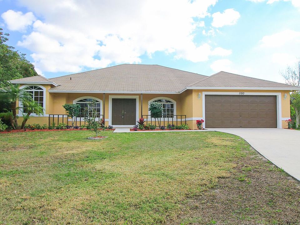 1st image of 1193 SW Khan Dr