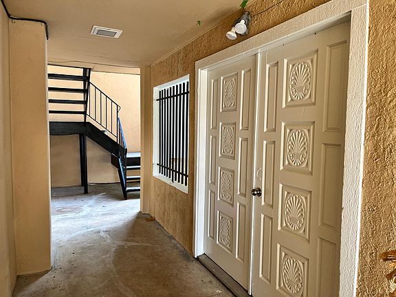 5th image of 2126 Fleur De Lis Ct