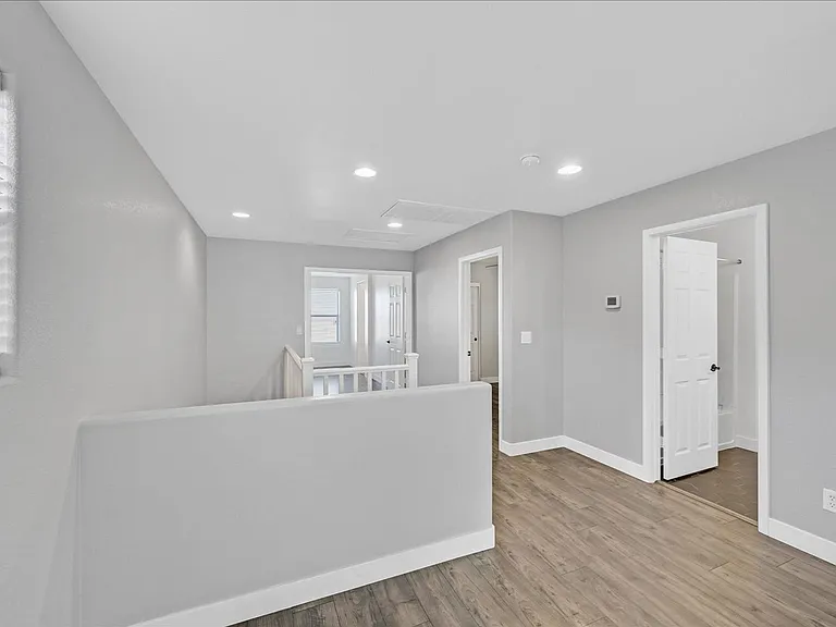 7912 Ivy Run St — Photo 10