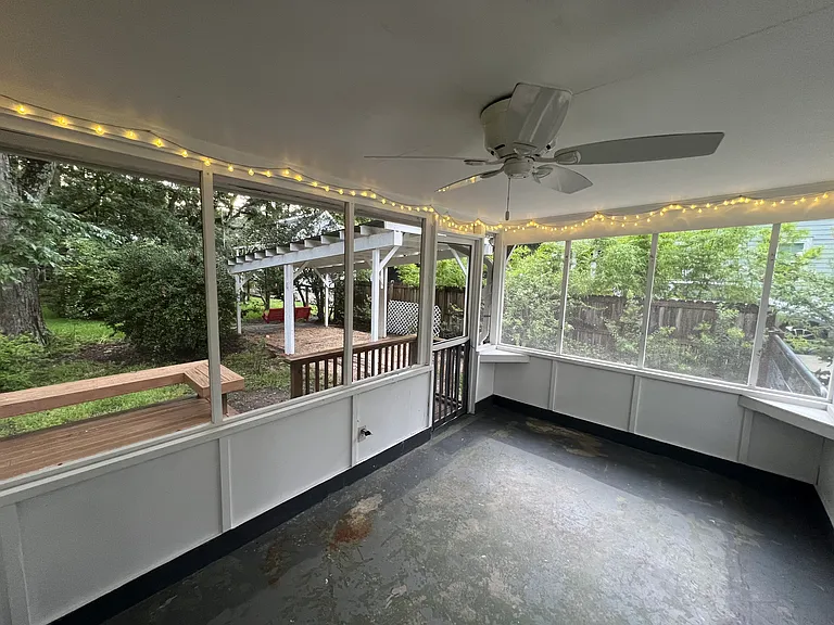screened porch