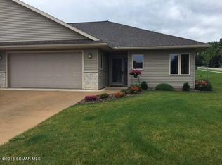 2302 Pinestar Ln SE, Rochester, MN 55904