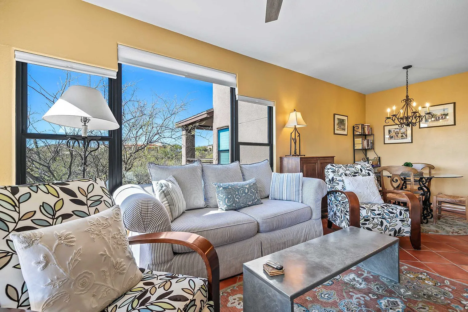 2 bed, 2.0 bath, 1076 sqft, $5,001 — Photo 3