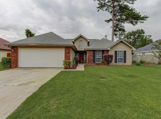 468 Teal Lake Dr, Richmond Hill, GA 31324
