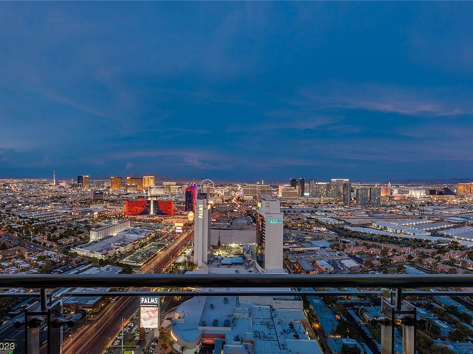 2nd image of 4381 W Flamingo Rd #58304