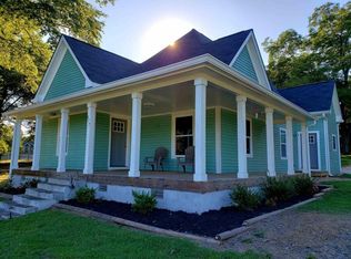 677 State St, Commerce, GA 30529