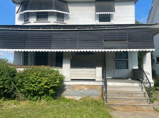 1284 Melbourne Rd, East Cleveland, OH 44112
