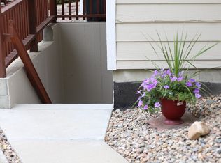 798 Victoria Ct, Lafayette, CO 80026