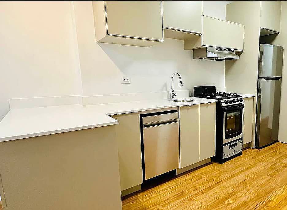 1st image of 1479 York Ave #2S
