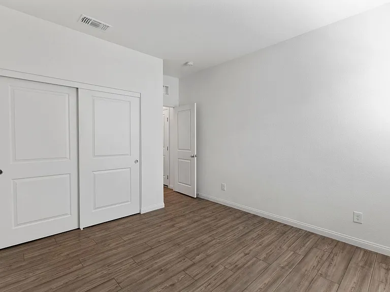 10183 Glowing Amber St — Photo 5