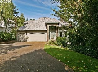 567 SW Regency Pl, Portland, OR 97225