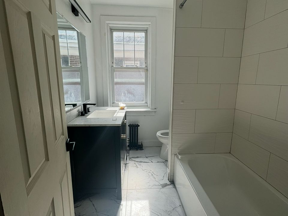 2nd image of 651 W State St