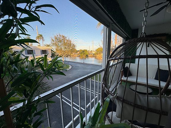 5th image of 160 Cypress Club Dr APT 622