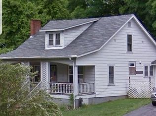 211 Independence Ave, Mt Carmel, TN 37645