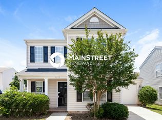 8618 Sawleaf Ct, Charlotte, NC 28215