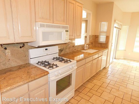 3rd image of 1500 Winwood St