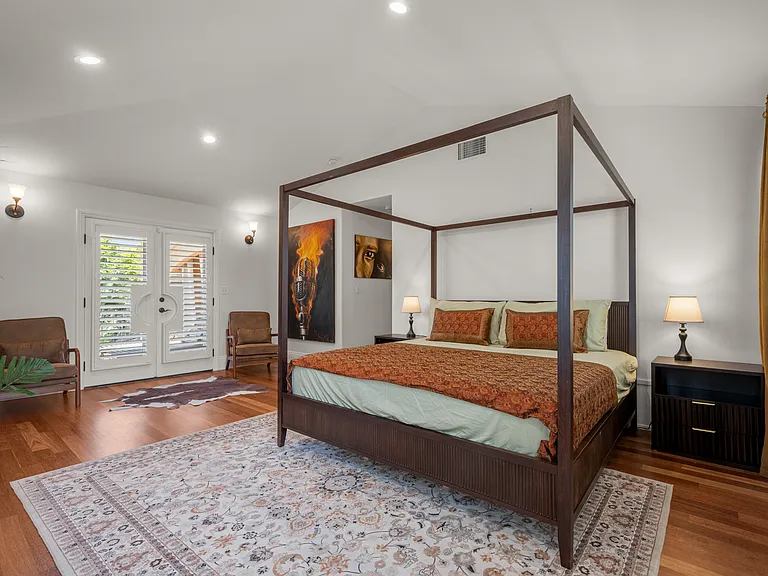 8302 S Sepulveda Blvd — Photo 38