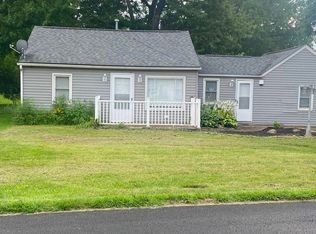 5542 Linn Rd, Amherst, OH 44001
