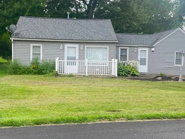 5542 Linn Rd, Amherst, OH 44001