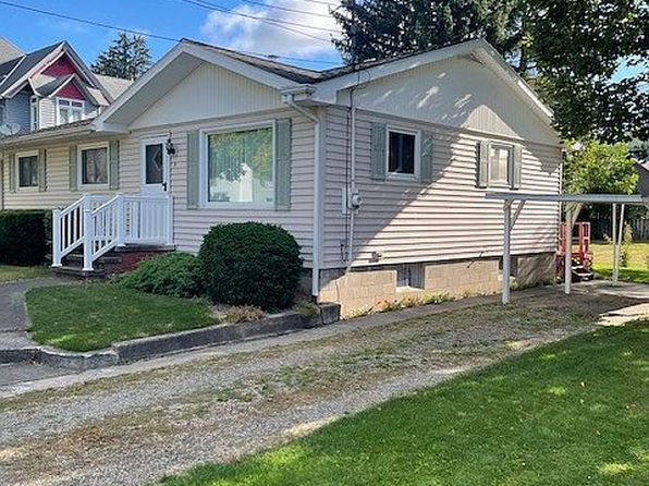 3 Charlesworth Ave