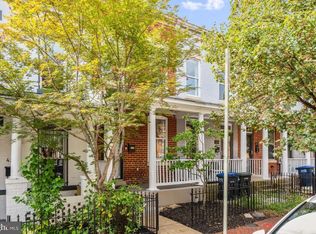 424 Oakdale Pl NW, Washington, DC 20001