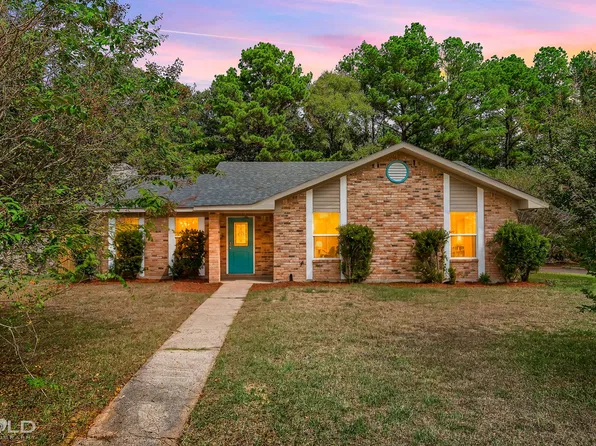 5900 Braeloch Dr, Shreveport, LA 71129
