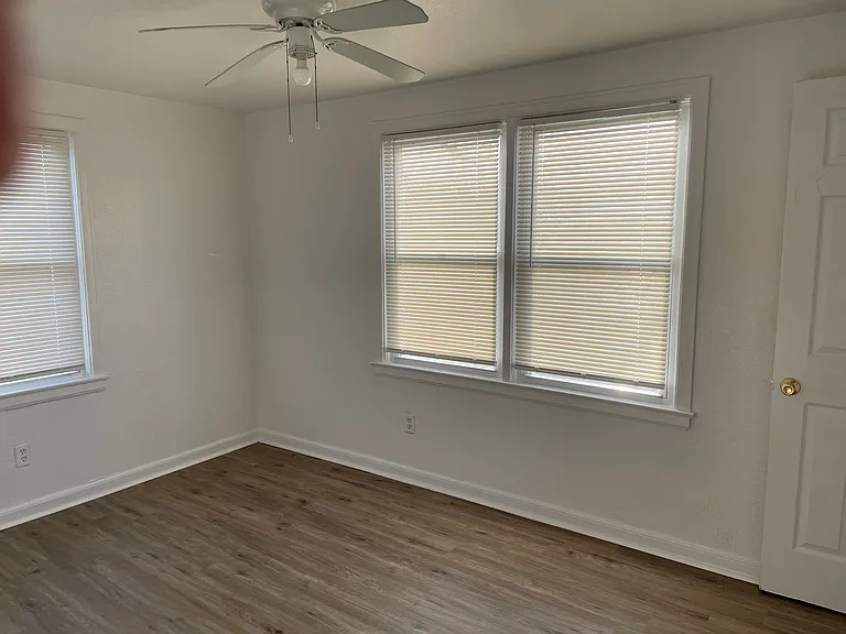 5123 S Benton Ave — Photo 3