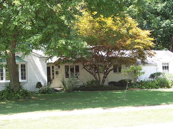 2nd image of 2720 Veronica Dr