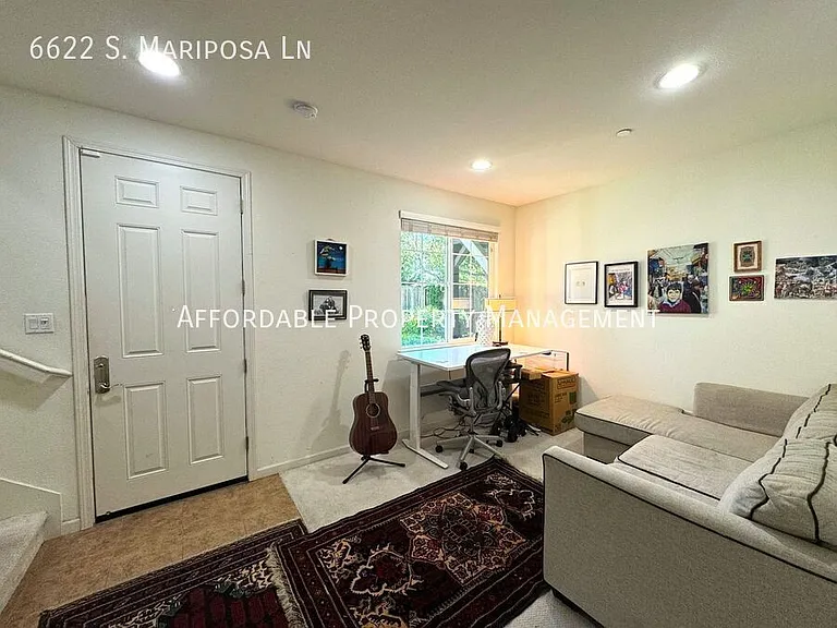 6622 S Mariposa Ln — Photo 3