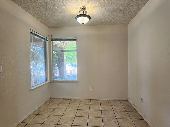 3rd image of 3748 Huntsman Drive