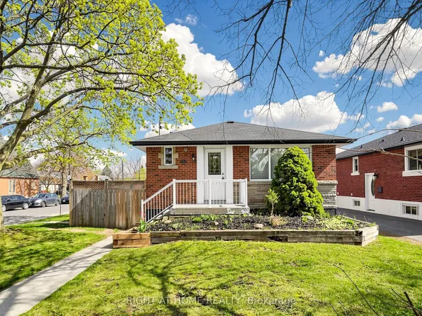 1 Welbourn Dr, Hamilton, ON L9A 3N1