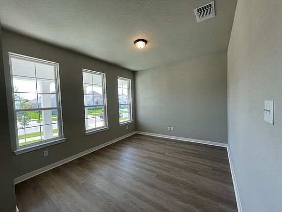 2nd image of 193 Hugh Dr