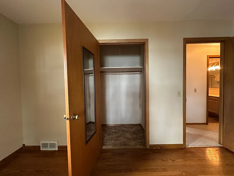 2830 Waubesa Ave — Photo 37
