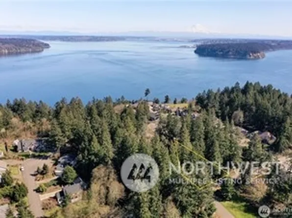 2218 Lybecker Drive NW, Gig Harbor, WA 98332