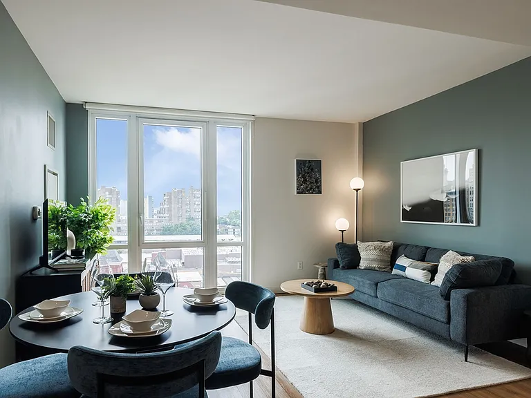 Sawyer Place — Photo 3