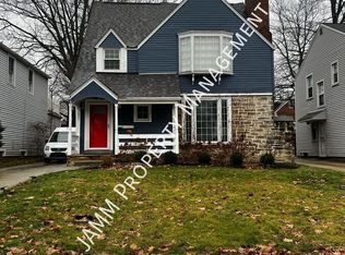 3698 Winchell Rd, Shaker Hts, OH 44122