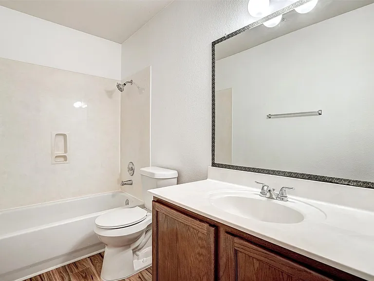 1305 Cabin 4 Ct — Photo 36