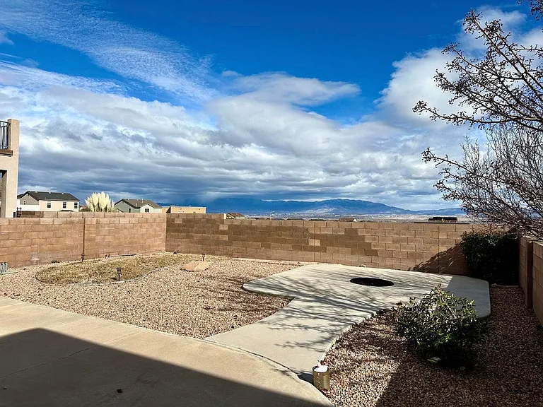 2946 Payton Trl SW — Photo 12