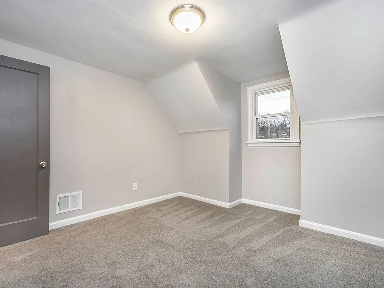 1330 Oakridge St — Photo 15