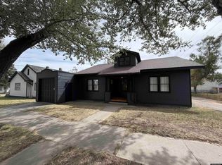 1110 W Maple St, Rawlins, WY 82301