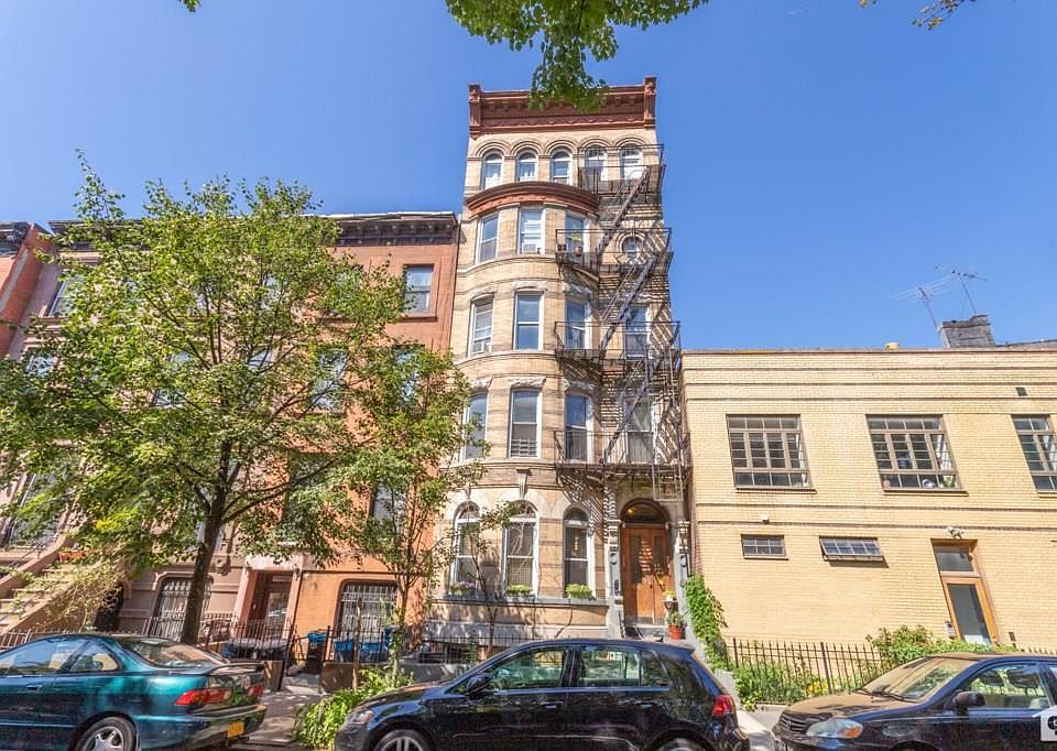 1st image of 218 Cumberland St